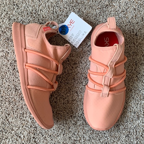 Skye The Rbutus Slide On Runner everyday athleisure shoe and elastic laces - Picture 2 of 10